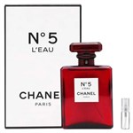 Chanel L'eau N°5 Red Limited Edition - Eau de Parfum - Duftprøve - 2 ml 