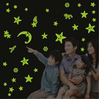 Selvlysende stjerner og måne til rommet