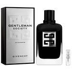 Kjøp for minst 500 NOK for å få denne gaven "Givenchy Gentleman Society - Eau de Parfum - Duftprøve - 2 ml"