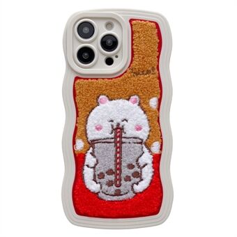 For iPhone 13 Pro 6,1 tommer Milk Tea Animal Pattern Brodery Phone Case Drop-proof TPU + PC Myk plysj bakdeksel
